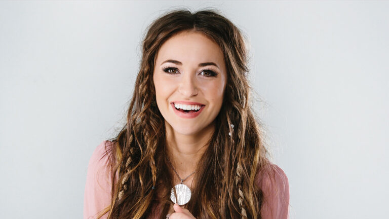 Lauren Daigle – Let It Be A Hallelujah